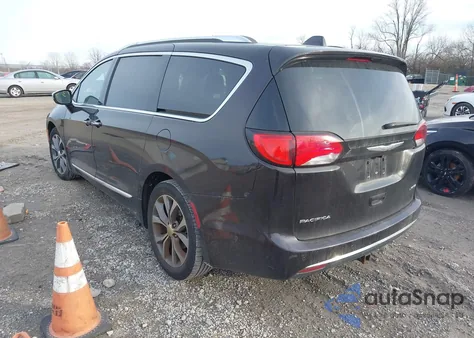 2017 Chrysler Pacifica Limited из США, поврежденный, VIN 2C4RC1GG8HR649103